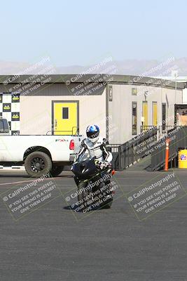 media/Apr-10-2022-SoCal Trackdays (Sun) [[f104b12566]]/Around the Pits/